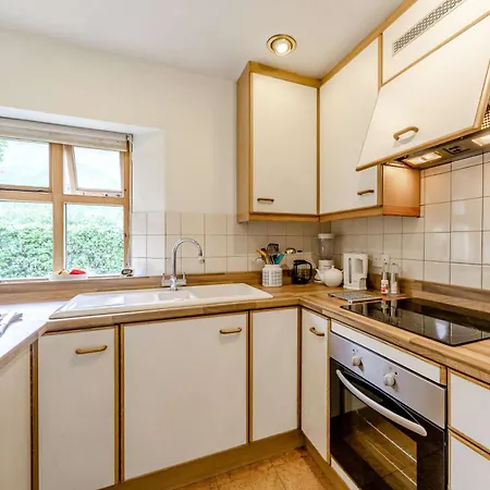 1 Bed In Borrowdale Sz459 *